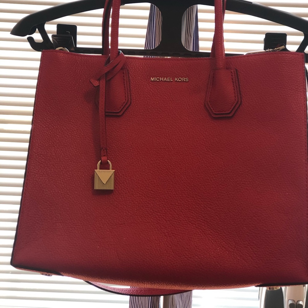 Michael Kors Large Mercer Tote